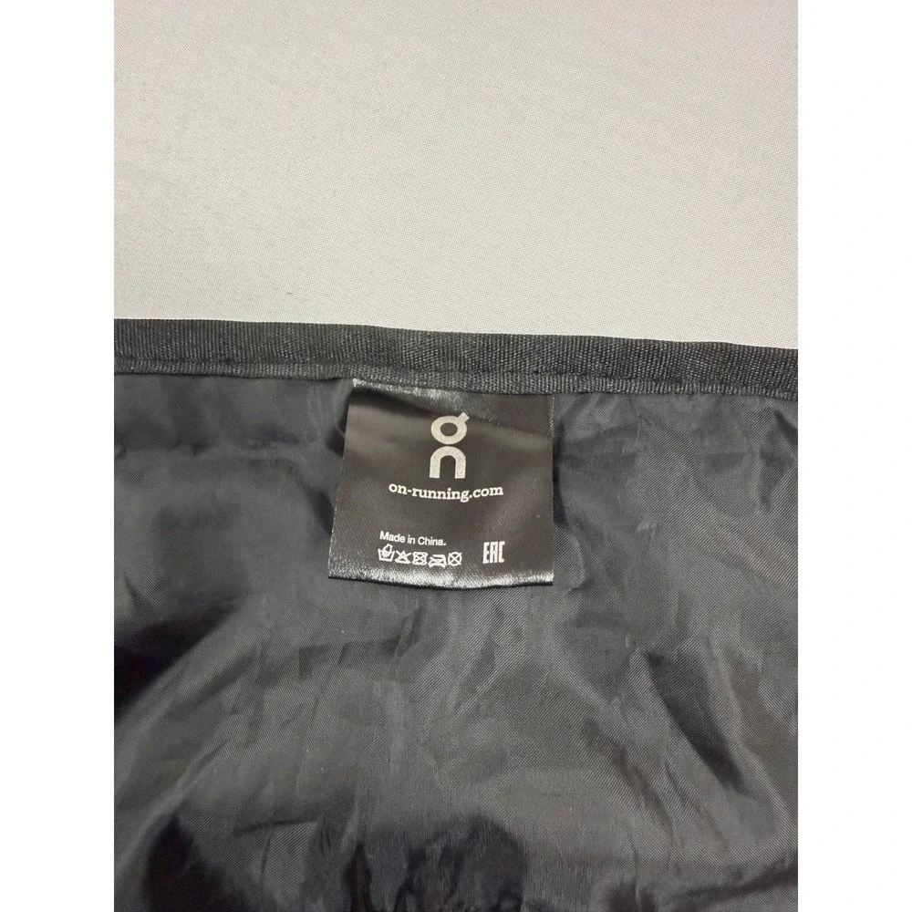 On Running Black Roll Top‎ Backpack Lightweight Commuter Bag Magnetic Buttons